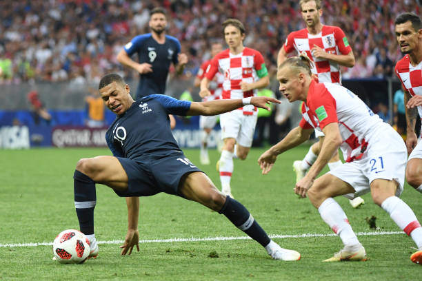 权志龙这是要和后期周杰伦看齐？4亮19回复.